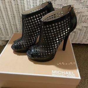 Michael Kors Black Open Toe Sandal Heels